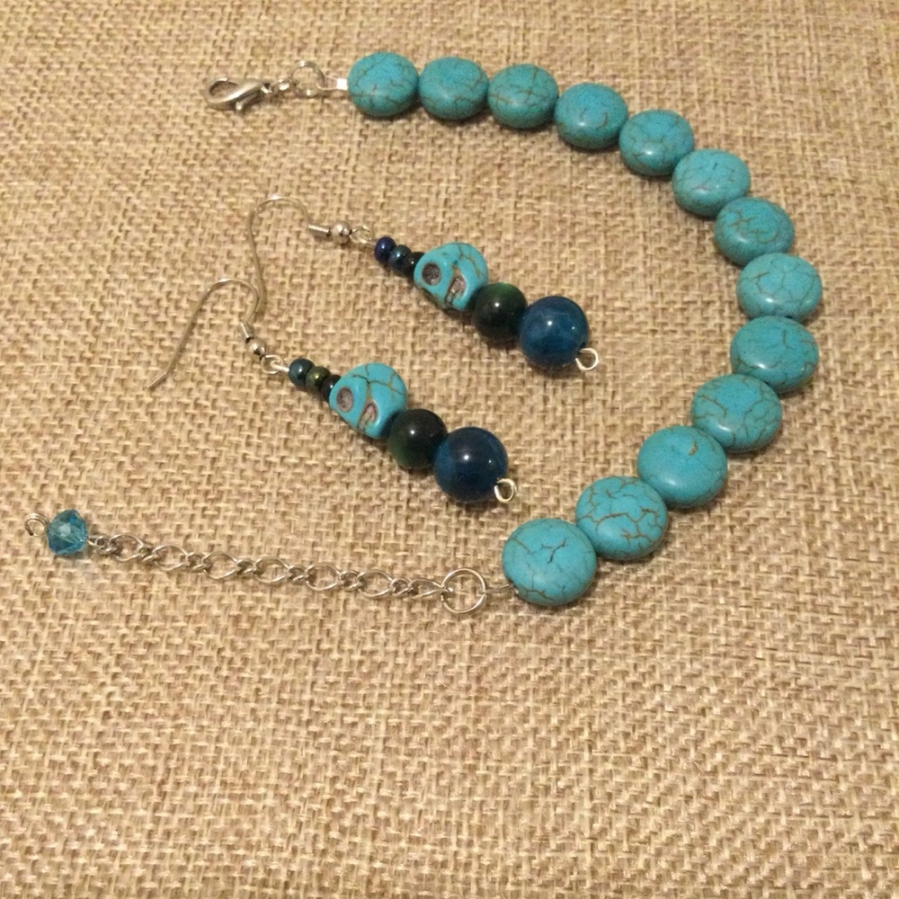 Blue and Silver Bracelet with Elegant Beads